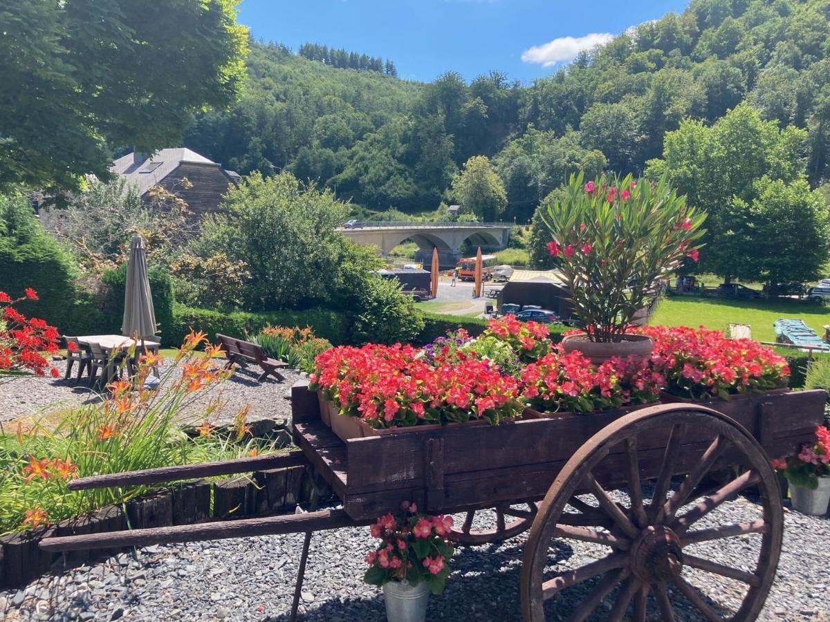 Les Demoiselles De La Semois Villa Poupehan Bagian luar foto
